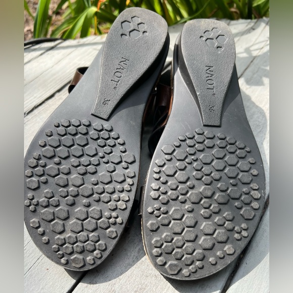 Naot Mint Red Gladiator Leather Sandals - Picture 8 of 10